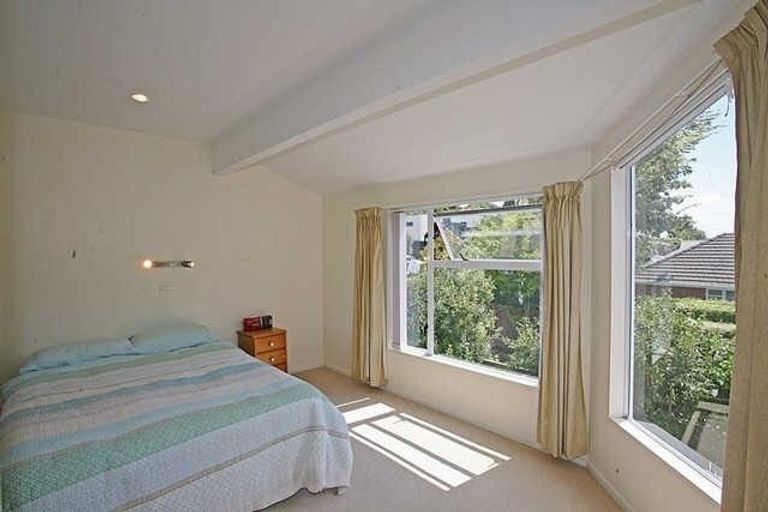 Photo of property in 1/84 Bowenvale Avenue, Cashmere, Christchurch, 8022