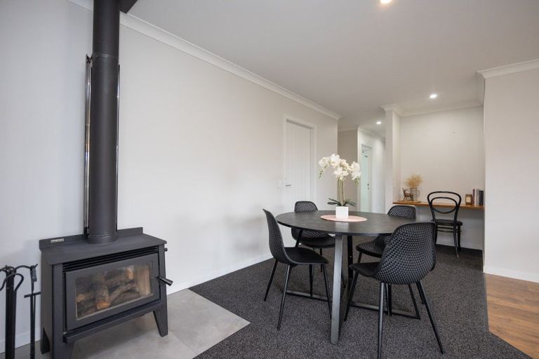 Photo of property in 9a Monckton Street, Feilding, 4702