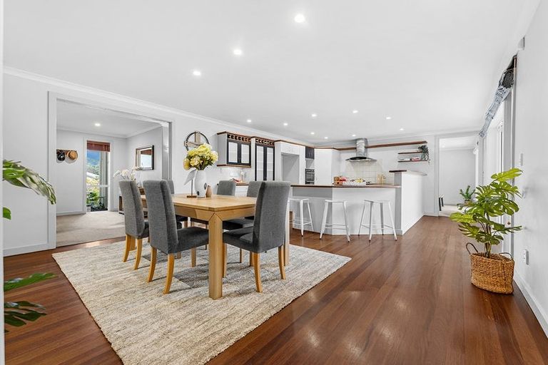 Photo of property in 66 Shelter Drive, Greenhithe, Auckland, 0632