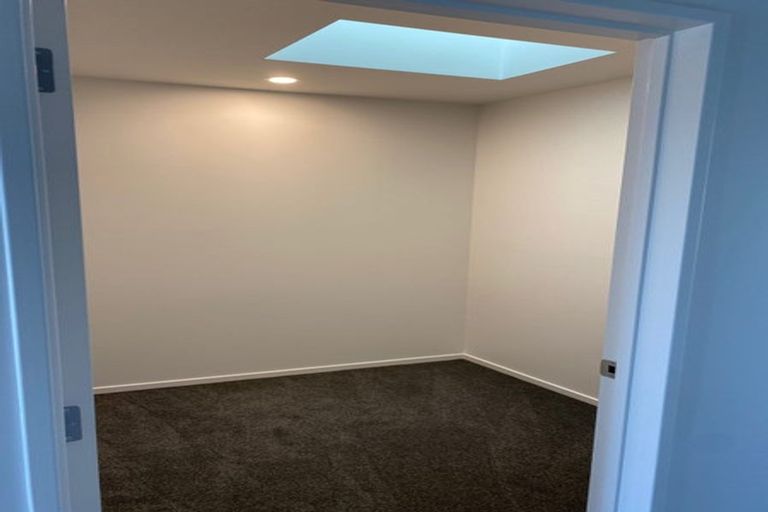 Photo of property in 12 Bee Lane, Whitby, Porirua, 5024