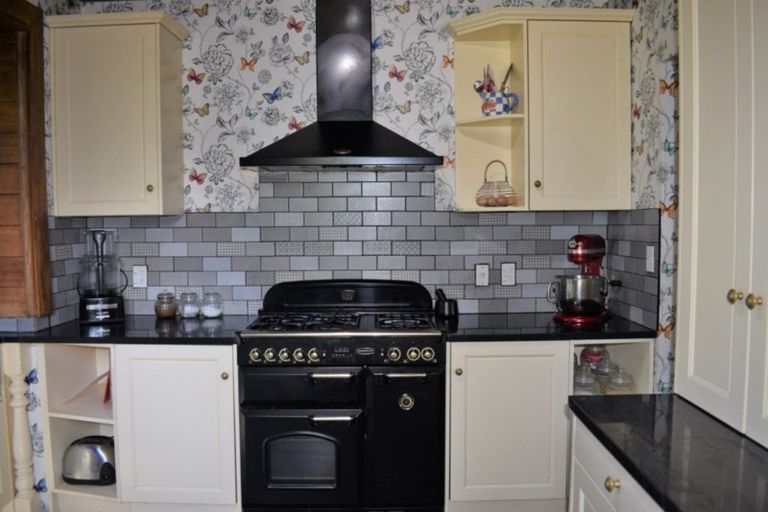 Photo of property in 45 Honi Taipua Street, Manakau, Levin, 5573