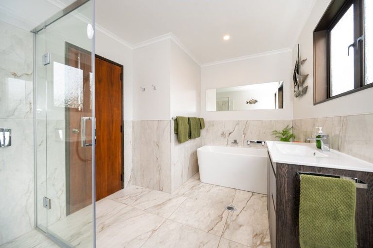 Photo of property in 32 Durham Drive, Havelock North, 4130