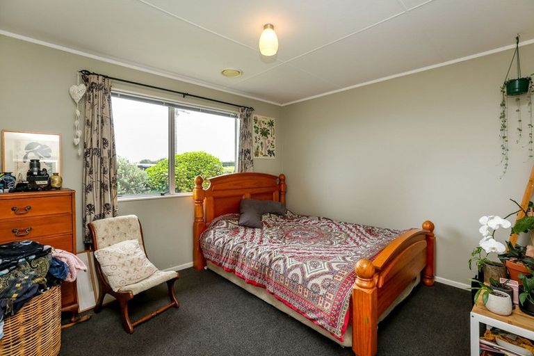 Photo of property in 112a Wairau Road, Oakura, 4314