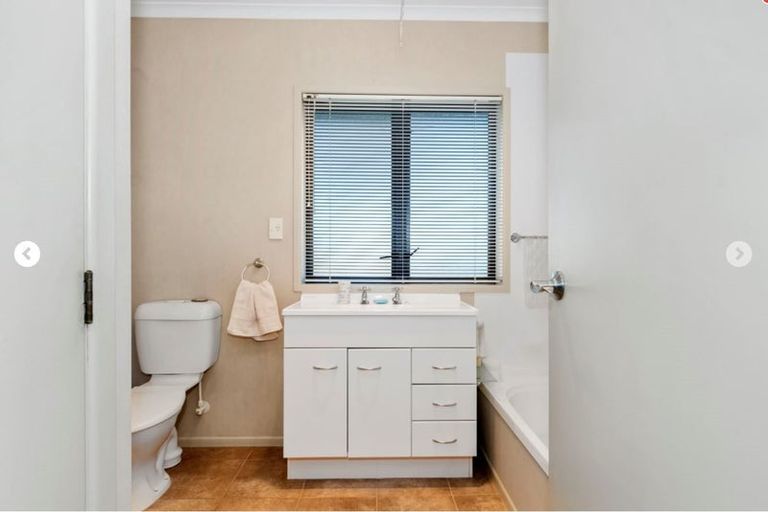 Photo of property in 2 Pemberton Crescent, Greerton, Tauranga, 3112