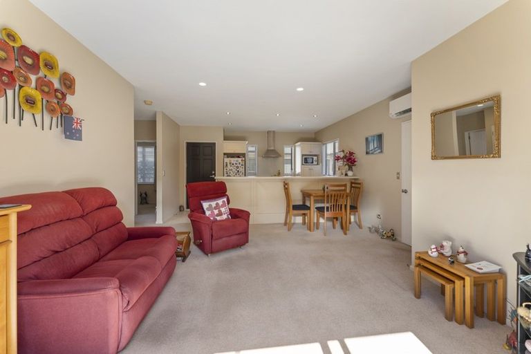 Photo of property in 37 Streamside Court, Woolston, Christchurch, 8062