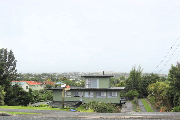 Photo of property in 30 Alamein Avenue, Onerahi, Whangarei, 0110
