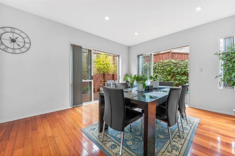 Photo of property in 10 Lucca Crescent, Flat Bush, Auckland, 2019