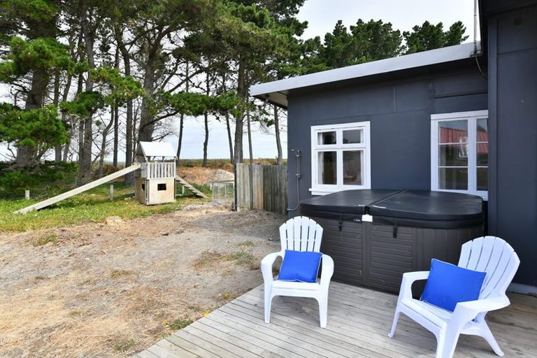 Photo of property in 31 Chamberlain Avenue, Amberley, 7481