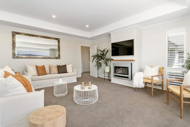 Photo of property in 12 Holbrook Way, Westmorland, Christchurch, 8025