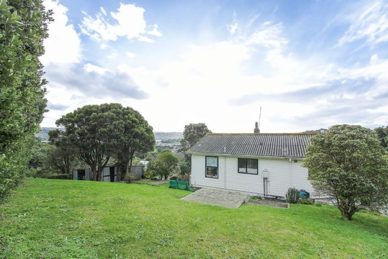 Photo of property in 1 Sidlaw Street, Strathmore Park, Wellington, 6022