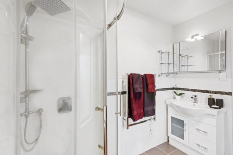 Photo of property in 7 Goodall Place, Redwood, Christchurch, 8051