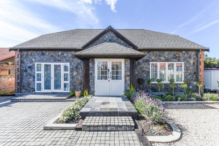 Photo of property in 17 Quiet Woman Way, Monaco, Nelson, 7011