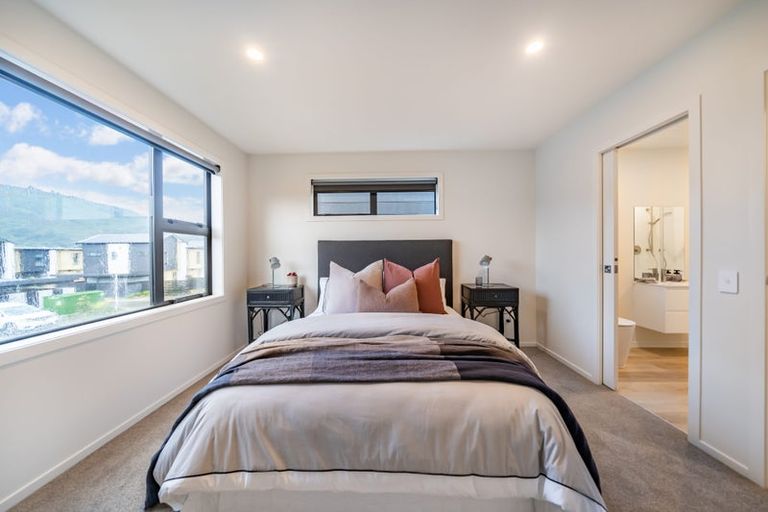 Photo of property in 35 Te Ara O Papatahi, Wainuiomata, Lower Hutt, 5014