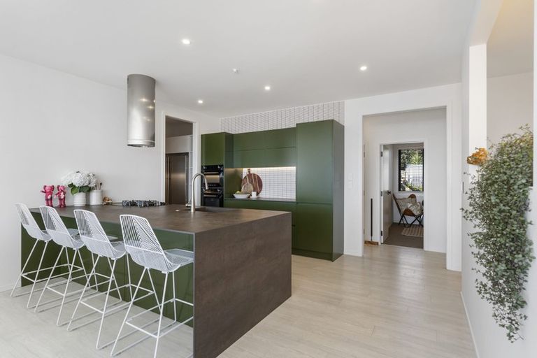 Photo of property in 71 Pah Road, Cockle Bay, Auckland, 2014