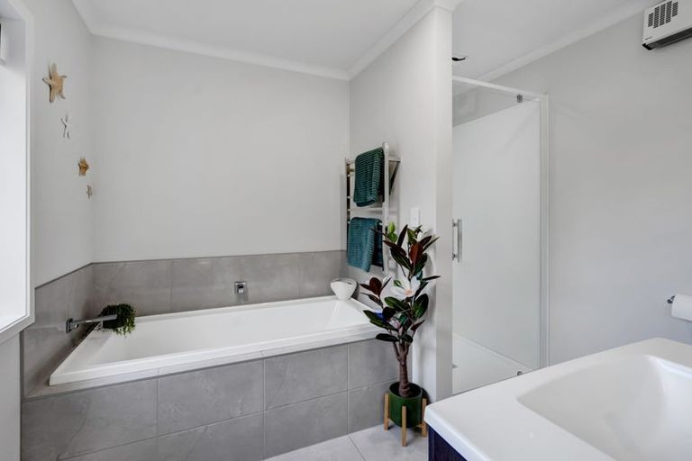 Photo of property in 39a Ainslee Street, Highlands Park, New Plymouth, 4312