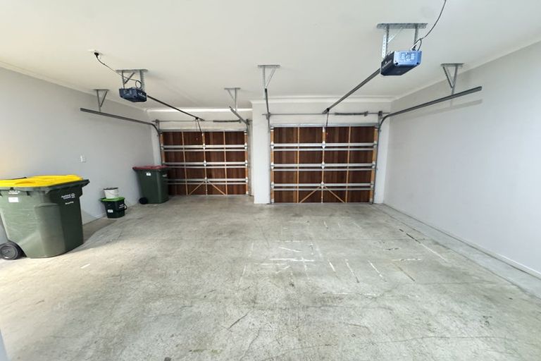 Photo of property in 70 Buckley Avenue, Hobsonville, Auckland, 0616