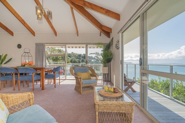 Photo of property in 76 Grange Road, Hahei, Whitianga, 3591