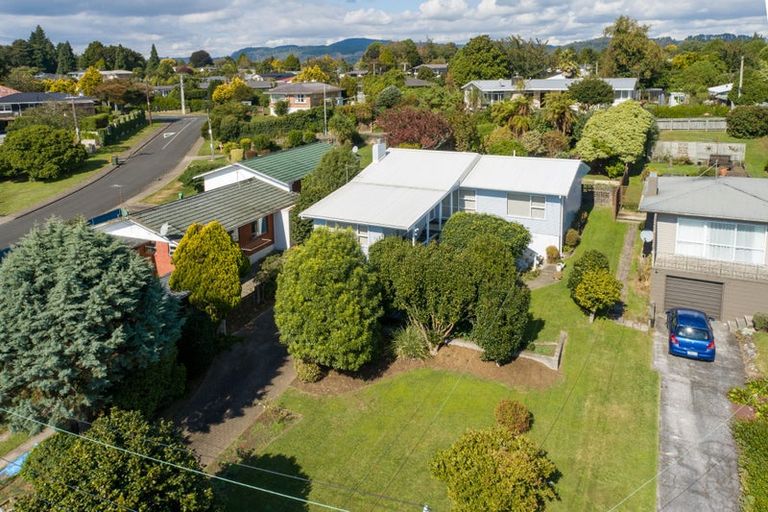 Photo of property in 4 Norrie Place, Hillcrest, Rotorua, 3015