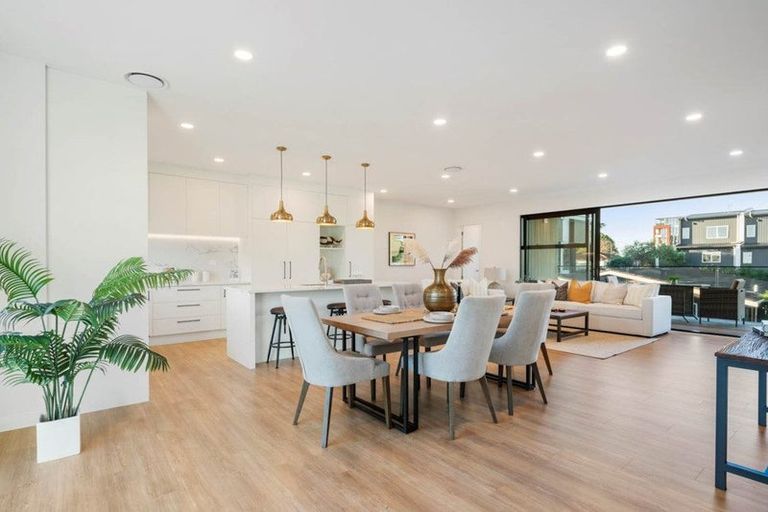 Photo of property in 25c Lomond Street, Takapuna, Auckland, 0622