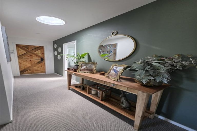 Photo of property in 36 Manaia Road, Tairua, 3508