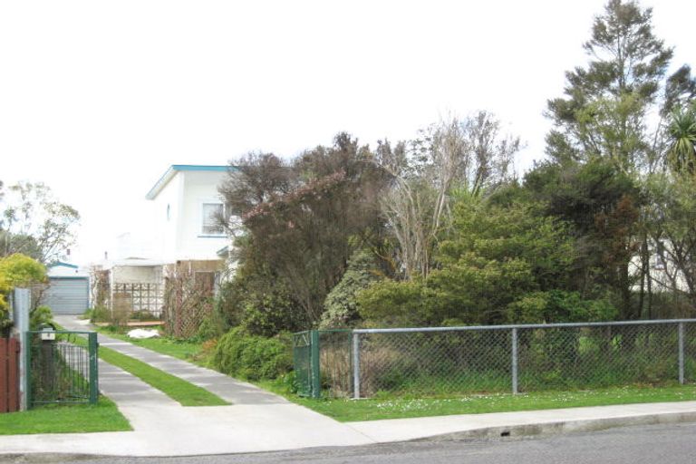 Photo of property in 4 Woburn Street, Waipukurau, 4200