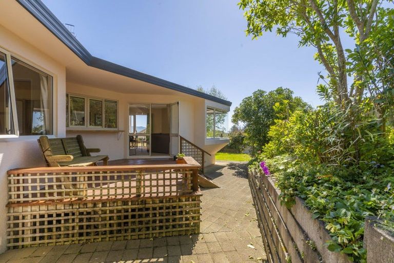 Photo of property in 7 Amokura Street, Waikanae, 5036