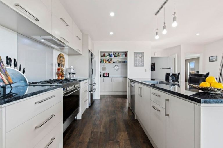 Photo of property in 2 Foxton Drive, Kaiapoi, 7630