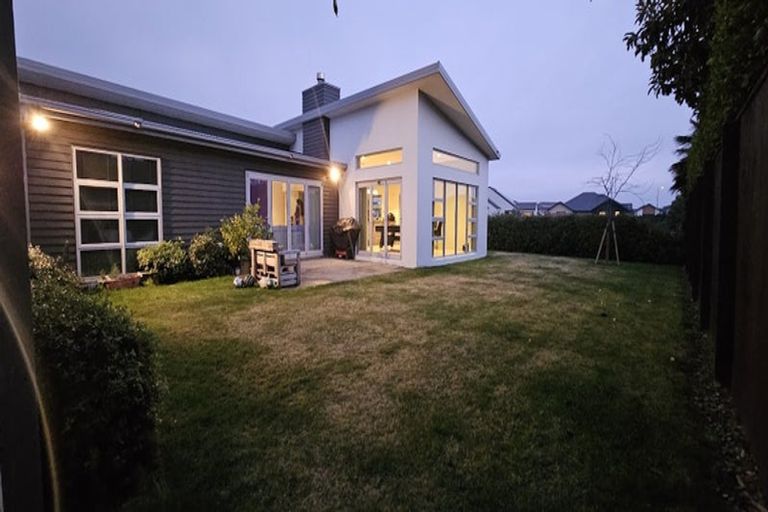 Photo of property in 17 Highpeak Place, Wigram, Christchurch, 8025