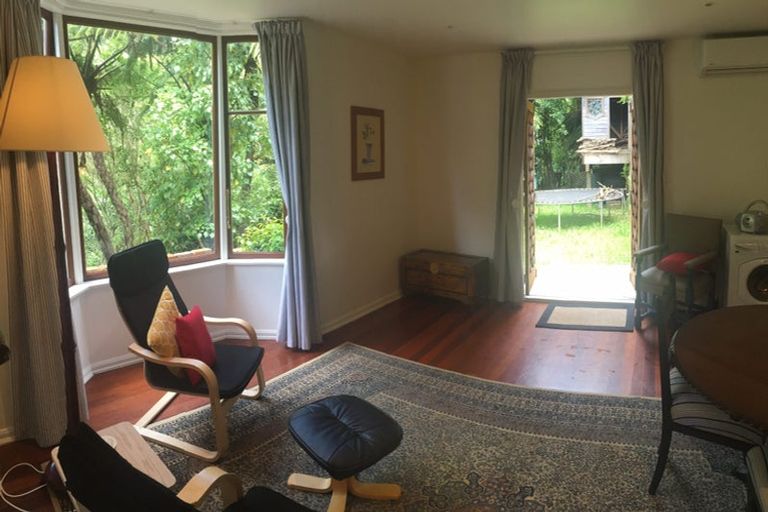 Photo of property in 56 Holloway Road, Aro Valley, Wellington, 6021