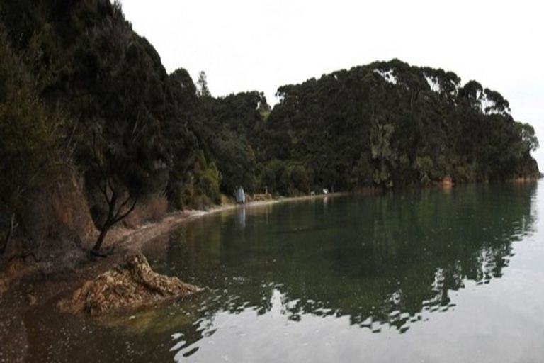 Photo of property in 16 Major Bridge Drive, Russell, 0272