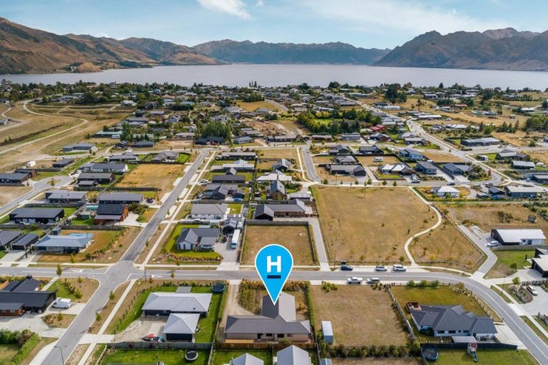 Photo of property in 8 Dingle Street, Lake Hawea, Wanaka, 9382