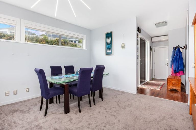 Photo of property in 5 Seascape View, Paremata, Porirua, 5024
