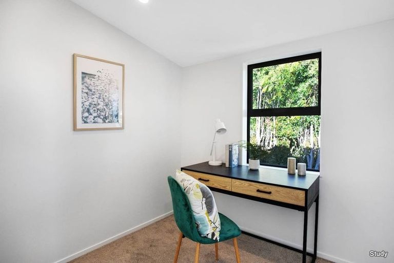 Photo of property in 1/129 Lancaster Road, Beach Haven, Auckland, 0626