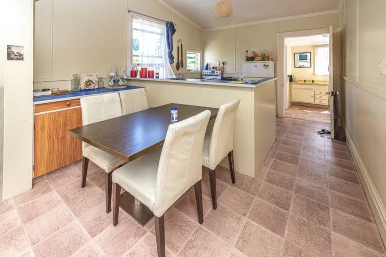 Photo of property in 11 Kelvin Street, Aramoho, Wanganui, 4500