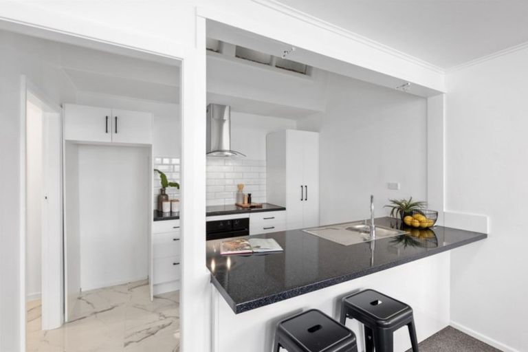 Photo of property in 33 Hanson Grove, Stokes Valley, Lower Hutt, 5019