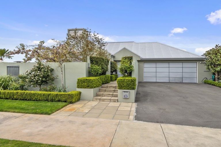 Photo of property in 24 Crombie Green, Northwood, Christchurch, 8051