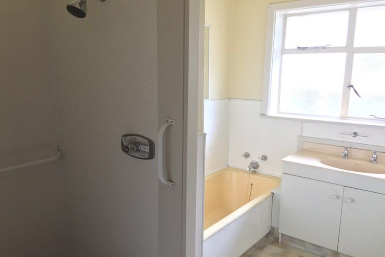 Photo of property in 71 Cutts Road, Russley, Christchurch, 8042