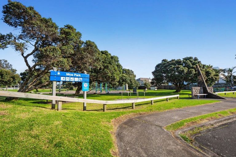 Photo of property in 24 Oceanbeach Road, Mount Maunganui, 3116