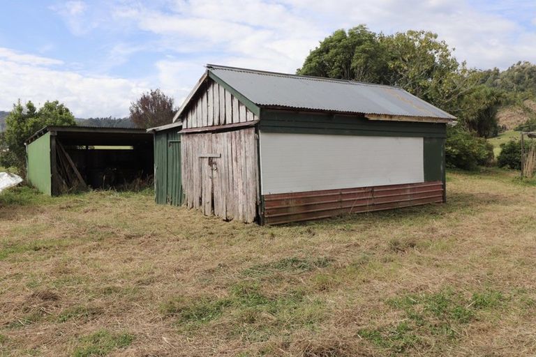 Photo of property in 152 Oparara Road, Karamea, 7893