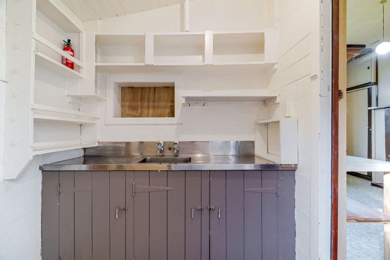 Photo of property in 17 Newman Road, Eketahuna, 4900