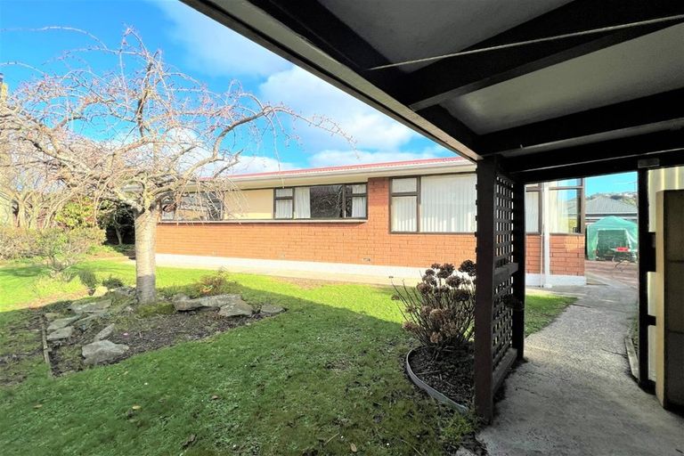 Photo of property in 15a Baker Street, Caversham, Dunedin, 9012