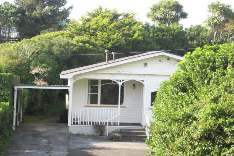 Photo of property in 67 Clifford Road, Johnsonville, Wellington, 6037