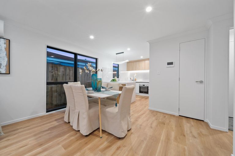 Photo of property in 29c Hywell Place, Manurewa, Auckland, 2102