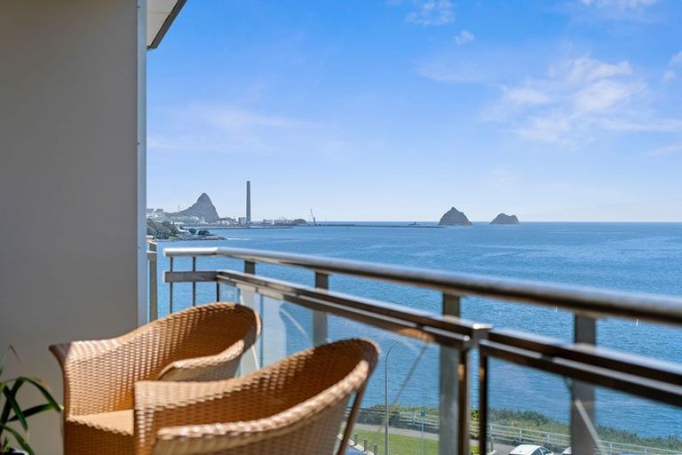 Photo of property in Quarterdeck, 22/4 Buller Street, New Plymouth, 4310