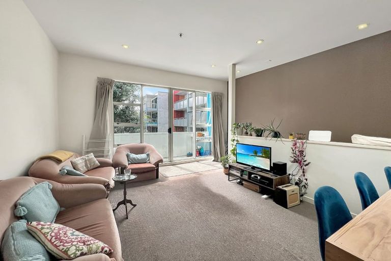 Photo of property in 22/30 Hanson Street, Mount Cook, Wellington, 6021