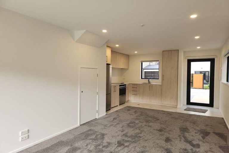 Photo of property in 4/2 Matata Place, Dallington, Christchurch, 8061