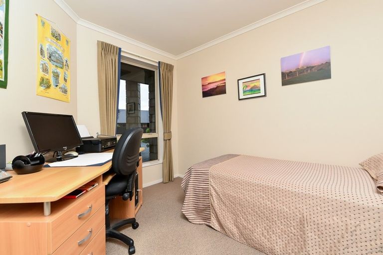 Photo of property in 18 Merlin Close, Huntington, Hamilton, 3210