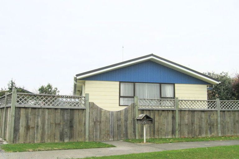 Photo of property in 25 Jeffares Place, Taradale, Napier, 4112