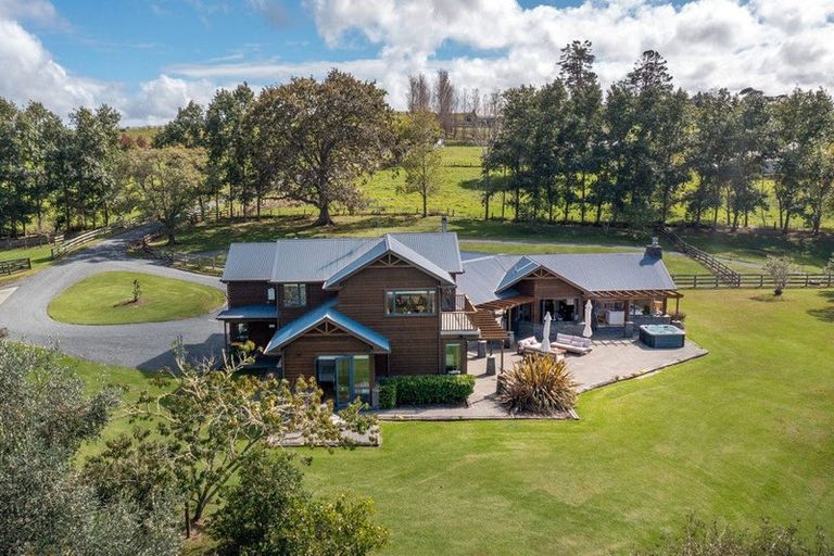 Photo of property in 135 Fiddlers Hill Road, Puhoi, Warkworth, 0994