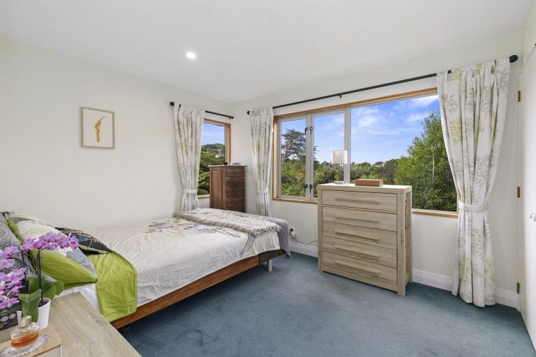 Photo of property in 12-12a Maungaraki Road, Korokoro, Lower Hutt, 5012